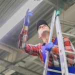 Bezpieczne i ergonomiczne rozwiązania dla prac na wysokości w magazynach wysokiego składowania
