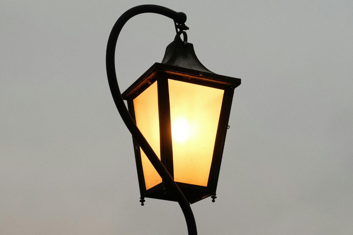 stara-lampa-uliczna Historyczne oświetlenie drogi